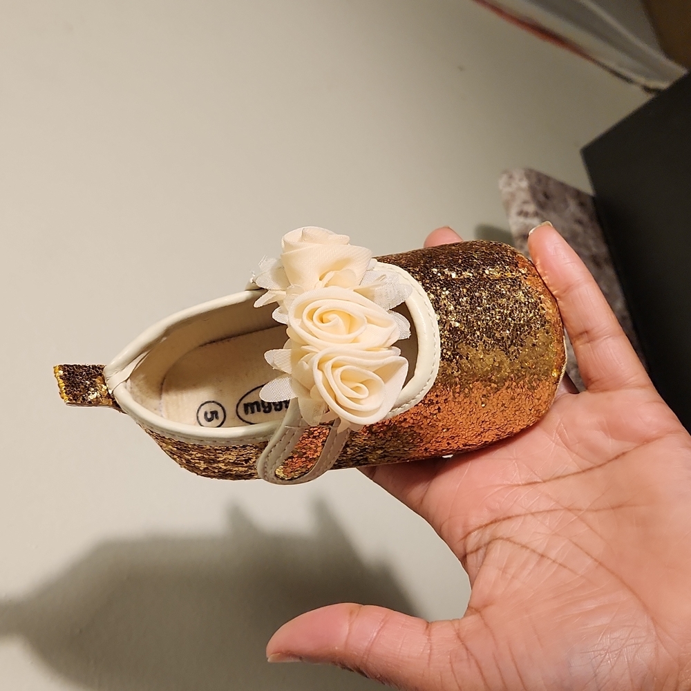 Toddler shoes - Picture 2 of 4
